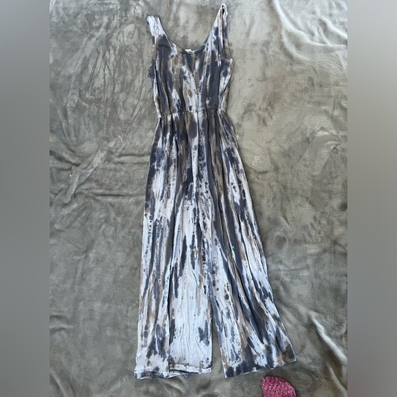 Tie dye color splotched jumpsuit, stretchy size medium, perfect condition - Picture 2 of 4